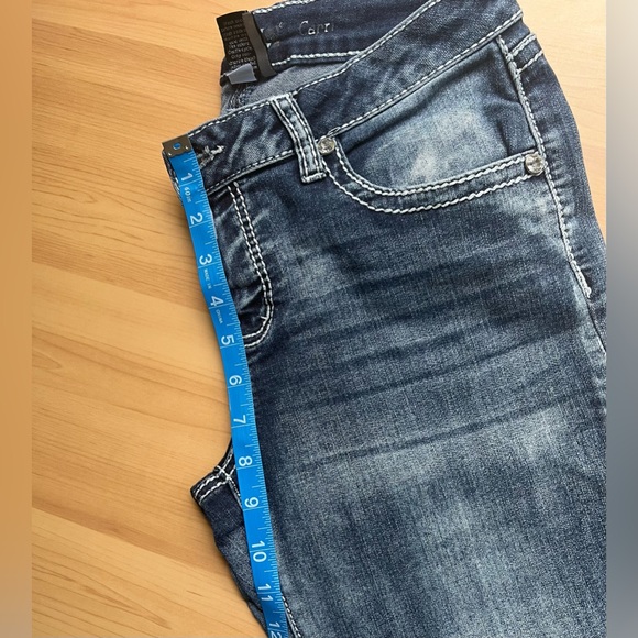 Apt. 9- Women'sEmbellished  Capri Jeans Stretch/ Size 6 - Picture 12 of 14